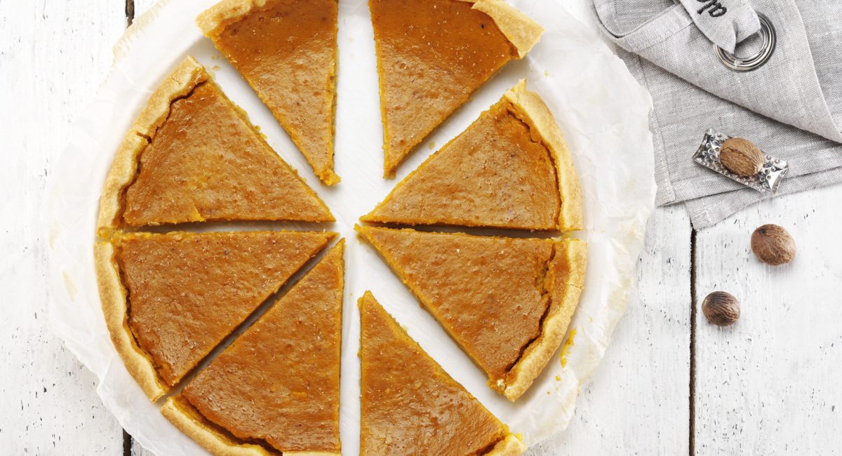 Mürbteigkuchen mit Kürbis und Gewürzen