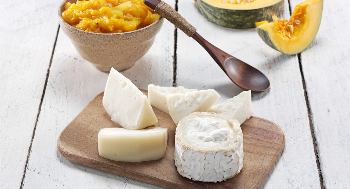 Kürbis-Zwiebel-Chutney mit Ingwer und getrockneten Aprikosen
